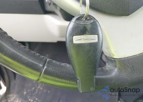 2009 Chrysler Town & Country Touring из США, поврежденный, VIN 2A8HR541X9R661541